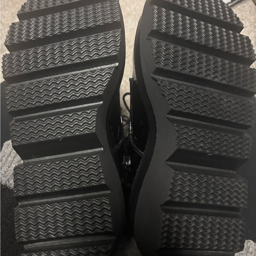 Demonia Shaker 52 Black Pstent Platform Ankle Boots. Vegan. Womens size 10 - Picture 6 of 11